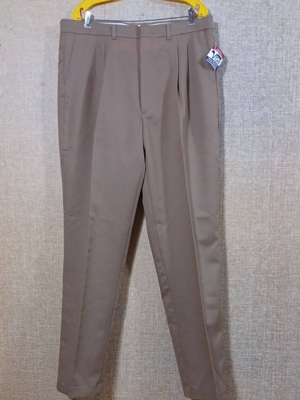 Men's Tailored Dress Pants in Khaki - Unbranded